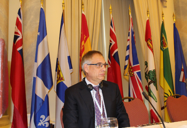 « Nous avons la ferme intention de continuer à déployer tous les efforts pour maintenir une industrie laitière canadienne forte et durable », a déclaré le président des Producteurs laitiers du Canada, Wally Smith. Crédit photo : Martine Giguère/TCN