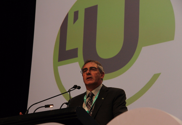 Marcel Groleau lance officiellement la revue L'U. Crédit photo : Thierry Larivière