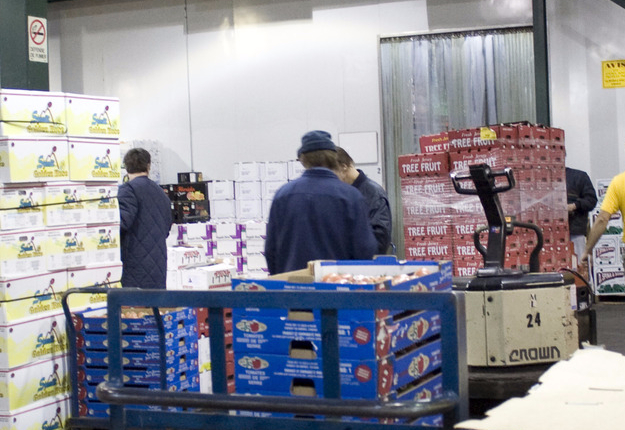 En partenariat avec l’Université Laval, l’APMQ étudie les différentes options de revitalisation de la Place des producteurs au Marché central. Crédit photo : Archives/TCN