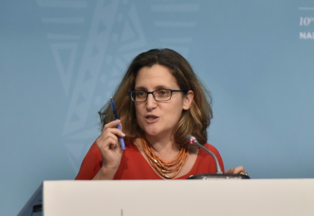 Chrystia Freeland mène une tournée de consultations sur le PTP. Crédit photo : Archives/OMC