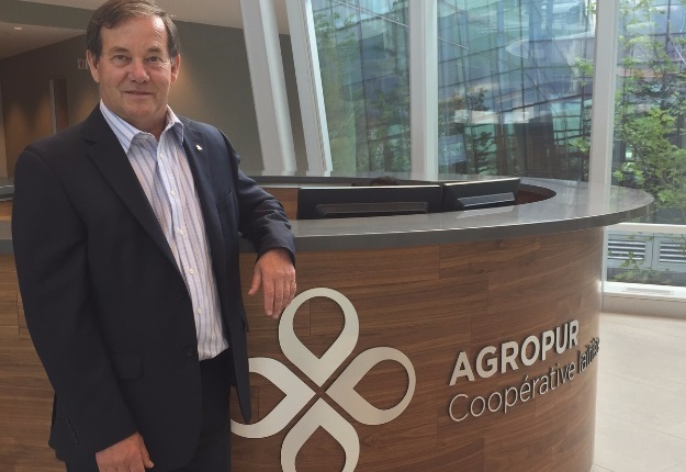 « Le nouveau logo des PLC nous habille totalement », confie le président d’Agropur, Serge Riendeau. Crédit photo : Gracieuseté d'Agropur