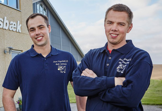 Dans leur élevage de 2 200 truies au Danemark, les frères Jonas et Danni Soerensen obtiennent un rendement annuel moyen de 41 porcelets sevrés. Crédit photo : Gracieuseté de Provimi