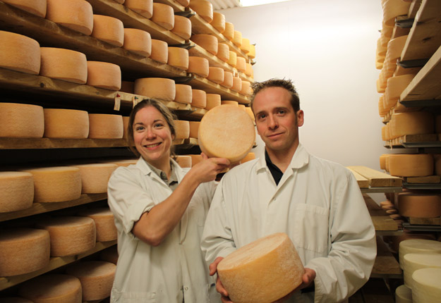 Marie-Chantal Houde, propriétaire de la Fromagerie Nouvelle-France avec son frère Jean-Paul. Crédit photo : Archives/TCN