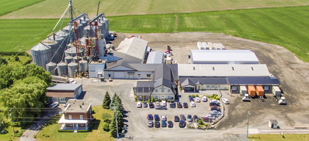 Ceresco, situé à Saint-Urbain-Premier, au sud de Montréal est considéré  comme un chef de file canadien dans le domaine de l’exportation de soya pour l’alimentation humaine.