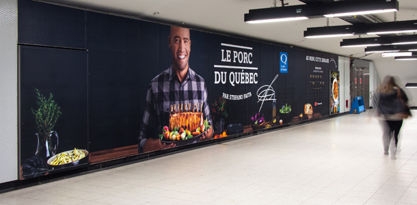 La station de métro Berri-UQAM a été « habillée » aux couleurs du Porc du Québec. Crédit photo : Gracieuseté des Éleveurs de porcs du Québec