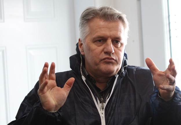 Laurent Lessard en visite à la Ferme St-Ours le 8 mars. Crédit photo : Thierry Larivière/TCN