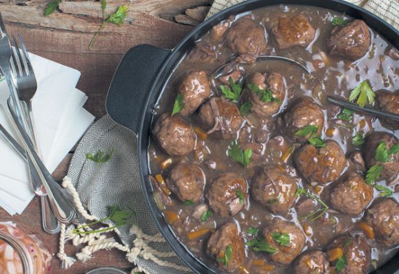 Rago T De Boulettes Et Pattes De Cochon La Terre De Chez Nous