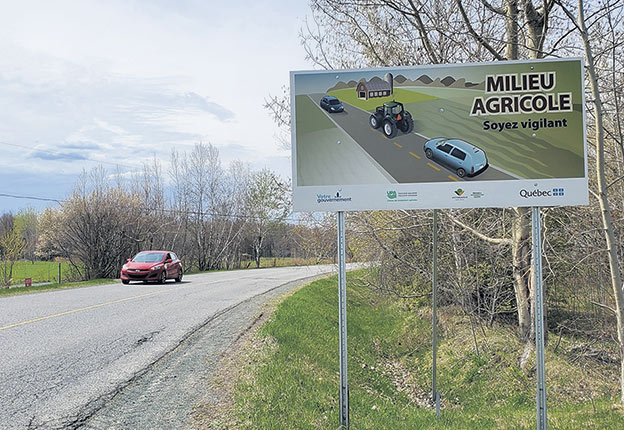 Des municipalités de la MRC d’Arthabaska se sont jointes cette année à la campagne En milieu agricole, soyez vigilant, lancée en 2018. Photo : Gracieuseté de la MRC d’Arthabaska