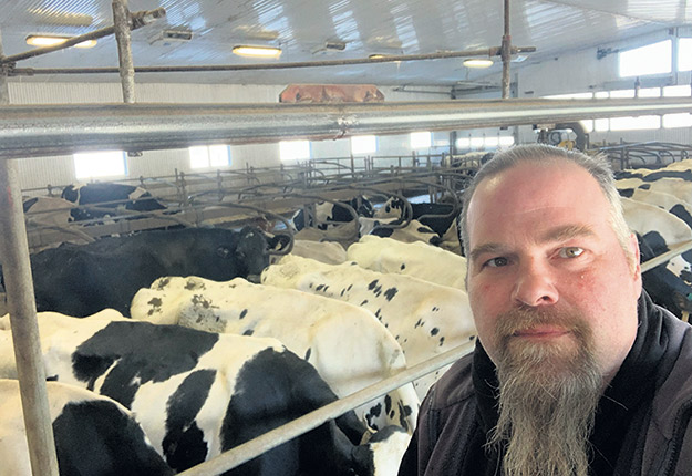 Le producteur Frédéric Jacob craint que les ventes pour le lait de consommation se mettent à baisser. Photo : Gracieuseté de Frédéric Jacob