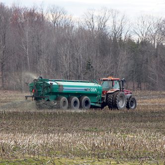 Grâce à une demande d’accès à l’information auprès du ministère de l’Environnement, la Fédération de l’UPA de la Chaudière-Appalaches a appris que le secteur agricole de sa région n’est pas en excès de phosphore. Photo : Patricia Blackburn/Archives TCN