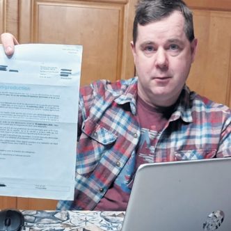 Étant donné que ses données financières ne sont toujours pas encore finalisées par sa firme comptable, Éric Bélanger a reçu un avis de non-production de Revenu Québec et une lettre de pénalité de la Financière. Photo : Gracieuseté d’Éric Bélanger