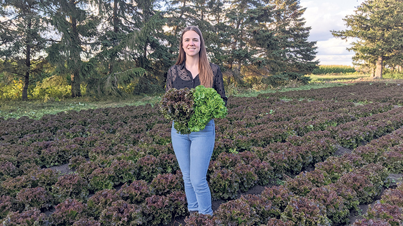 Après une technique en Gestion et exploitation d’entreprise agricole, Geneviève Guinois-Côté a étudié en agroéconomie à l’Université McGill. Photo : Gracieuseté d’École au champ