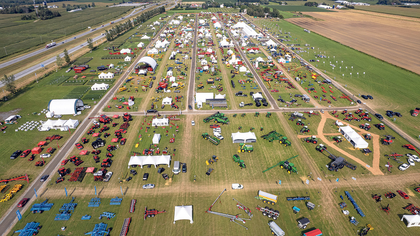 Expo-Champs est pour plusieurs producteurs une bonne occasion de faire des affaires. Photo : Gracieuseté d’Expo-Champs