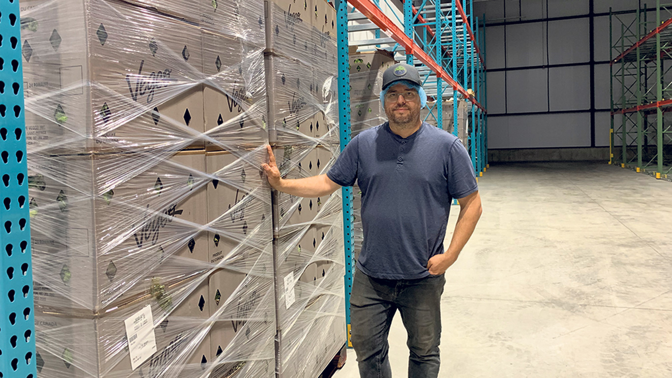 Le président du Groupe Vegco, Marc-André Van Winden, est coactionnaire du nouveau centre de distribution avec ses confrères de trois autres fermes. Photos : Caroline Morneau / TCN