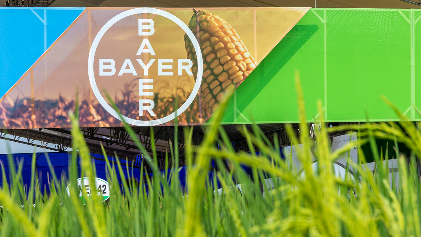 Si les poursuites contre Bayer se poursuivent, certains législateurs croient que l’entreprise pourrait retirer le Roundup du marché américain, obligeant les agriculteurs à se tourner vers des alternatives chinoises. Photo : Shutterstock