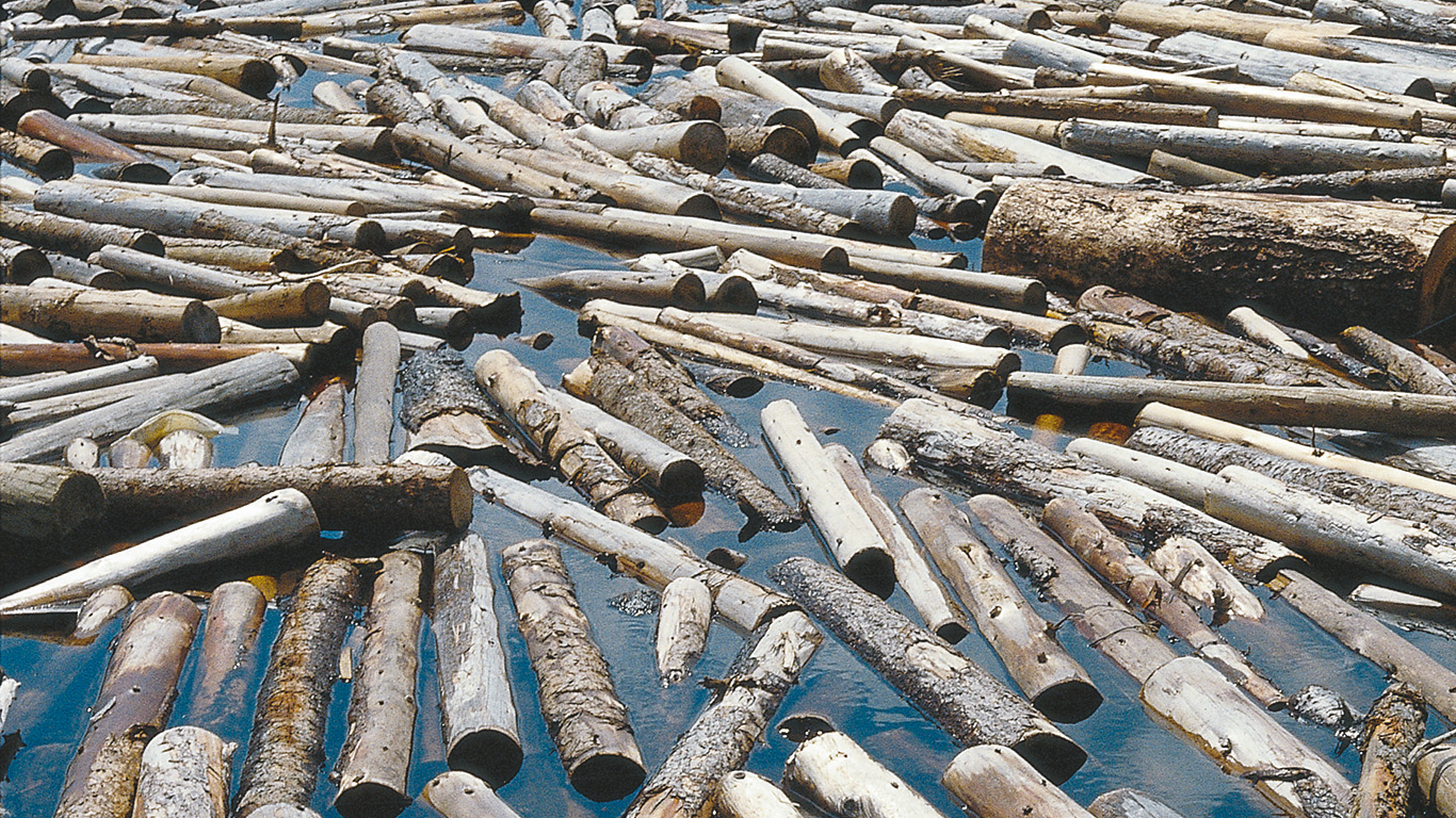 Les cours d’eau faisaient office d’autoroute des marchandises. Photo : Archives/TCN