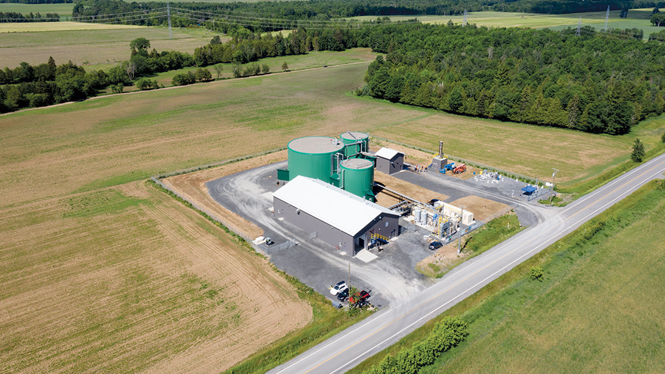 Le complexe de biométhanisation de la Coop Agri-Énergie Warwick. Photo : Jordan Hamelin