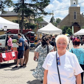 Diane Séguin au Marché de Val David qu’elle a fondé il y a 24 ans. Photos : Geneviève Quessy