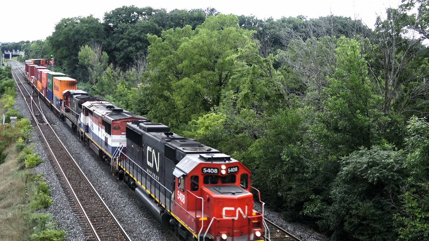 Les services de transport ferroviaire pourraient être paralysés dès jeudi par des conflits de travail chez les deux principaux transporteurs du pays, soit le Canadien National et le Canadien Pacifique Kansas City. Photo : Shutterstock