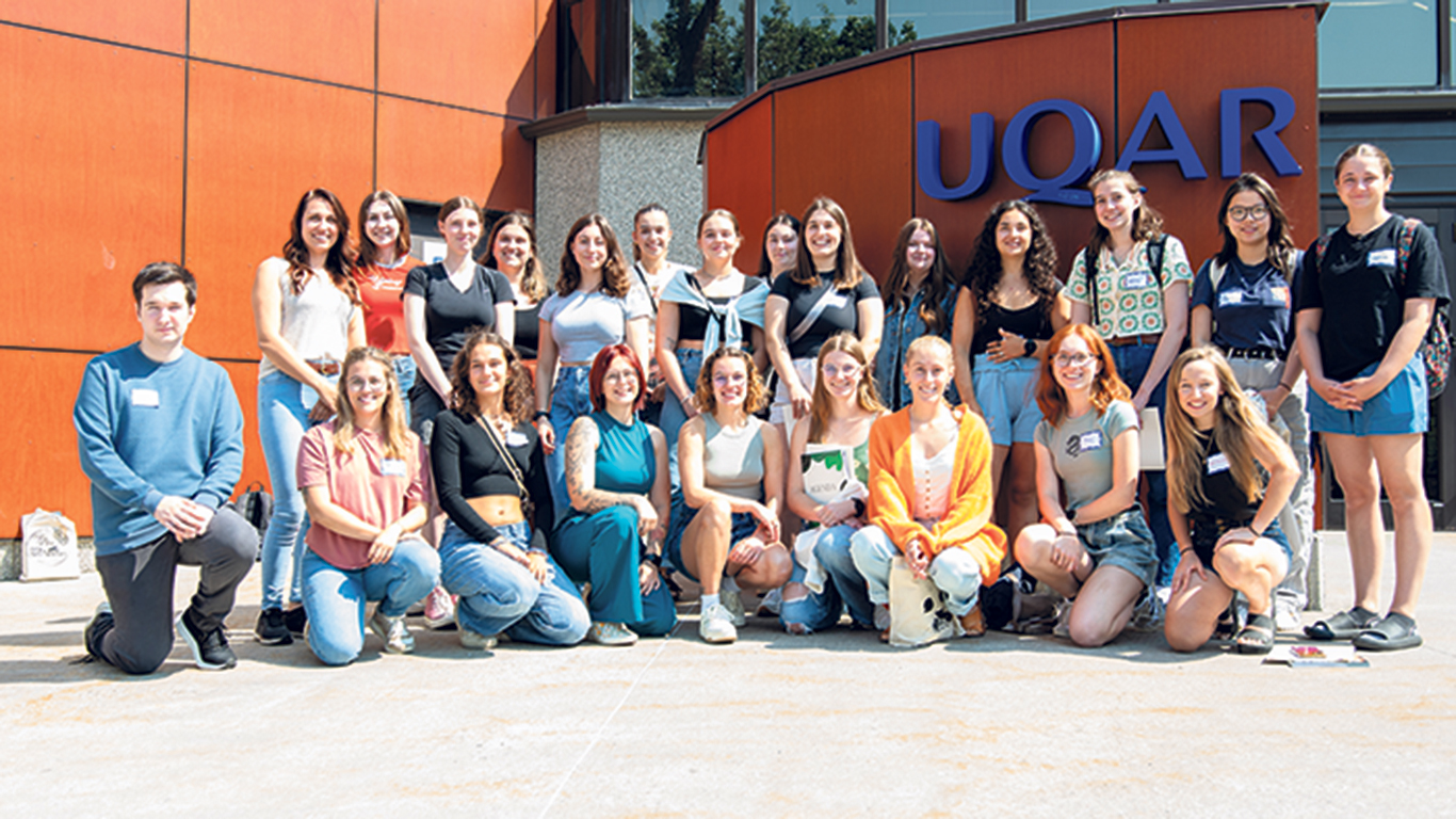 La cohorte de 24 étudiants en médecine vétérinaire du nouveau campus de Rimouski est majoritairement féminine. Une tendance qui s’observe depuis quelques années « dans à peu près tous les programmes en santé à l’Université de Montréal », souligne Geneviève O’Meara, conseillère en relation avec les médias pour l’Université de Montréal. Photo : Gracieuseté de la FMV