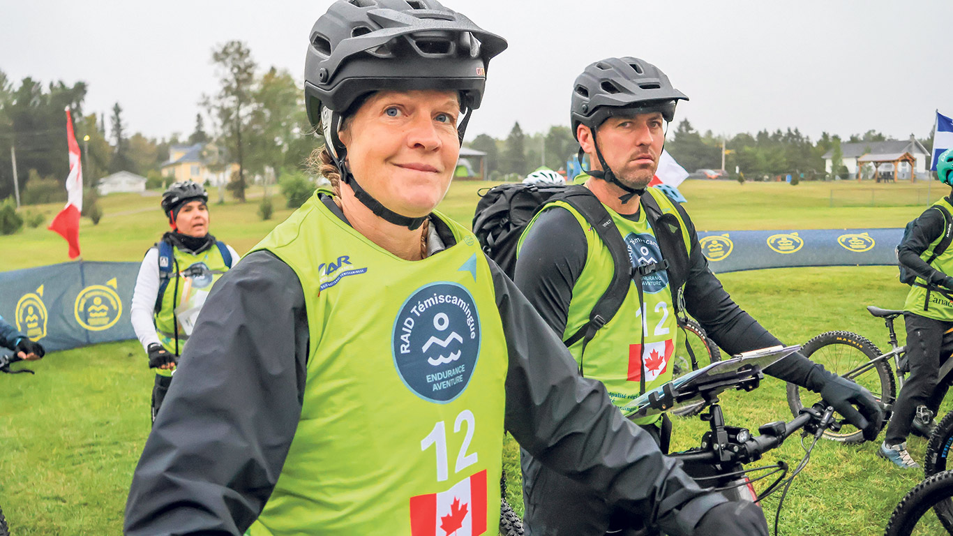 Geneviève Migneault et Rudy Mercier, alias les Farmers Fighters, peu avant le départ du 3e Raid Témiscamingue. Photos : Endurance Aventure/Marco Bergeron