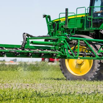 La réduction de l’usage des pesticides est l’un des objectifs. Photo : Archives TCN