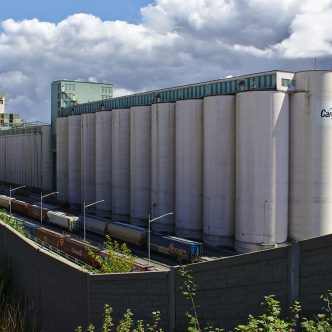 Six terminaux céréaliers ont été touchés par les piquets de grève, dont celui de Cargill. Photo : Shutterstock