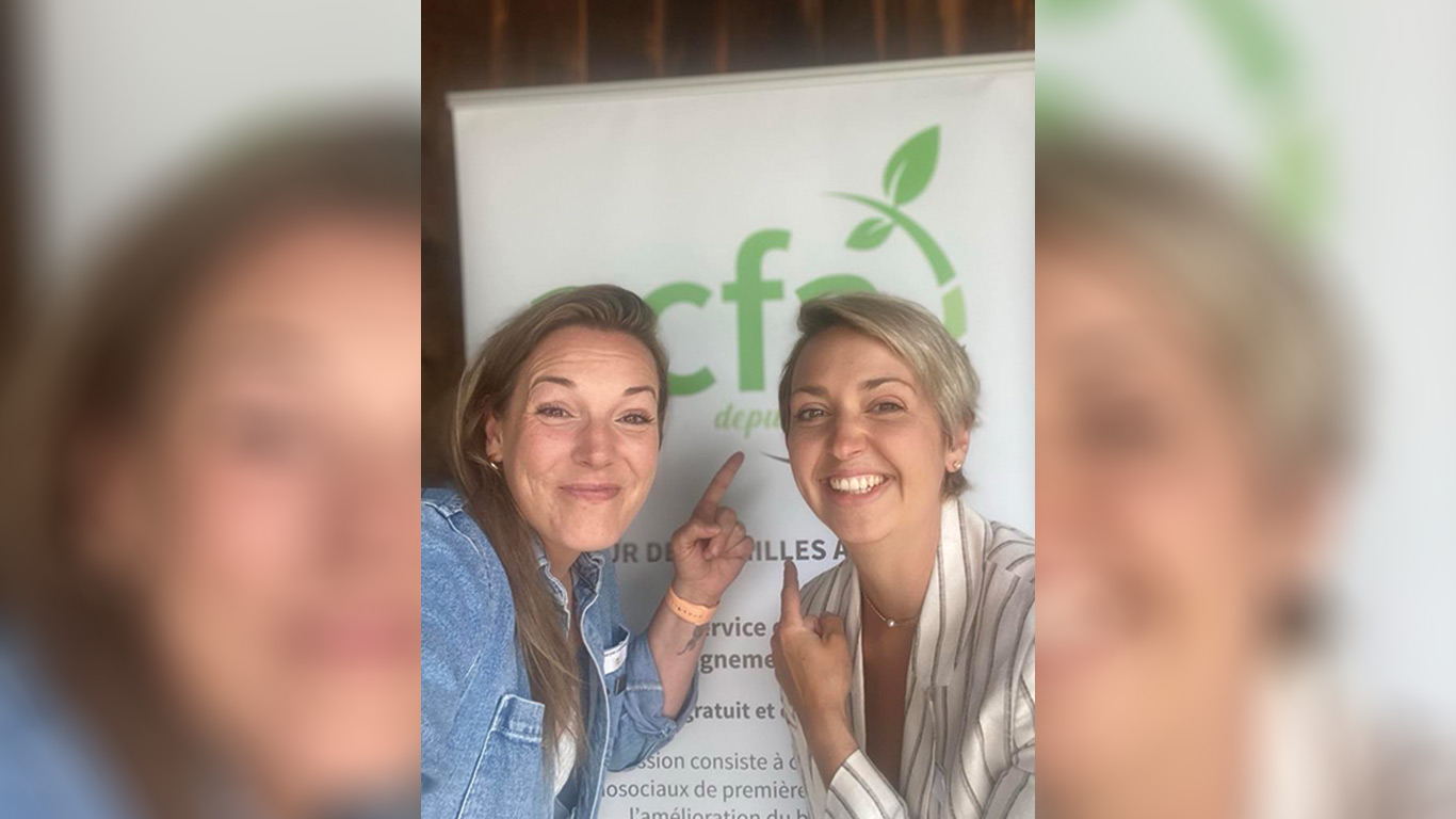 Maryse Lecavalier et Marie-Louise Lemire ont été élues vice-présidente et présidente lors de la dernière assemblée générale annuelle d’Au cœur des familles agricoles, en mars dernier. Photo : Gracieuseté d’ACFA