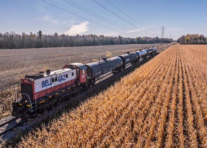 Un wagon de propane vert provenant de la Californie est utilisé pour un projet pilote de séchage du grain dans le Centre-du-Québec. Crédit: Gracieuseté de l’Association québécoise du propane